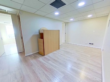 Oficina en arriendo mensual en Oficina Estoril/ Av. Kennedy - 2 dormitorios, 2 baños