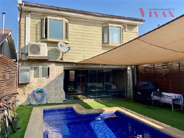 Casa en venta en Vendo Casa Impecable 4 dormitorios, con piscina !! Valle Grande Lampa, Lampa - 4 dormitorios, 3 baños