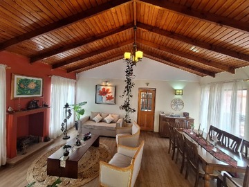 Casa en venta en Avenida Los Huertos 1501, Coquimbo, Región de Coquimbo 1780000, Chile, Coquimbo - 4 dormitorios, 3 baños