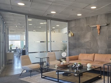 Oficina en arriendo mensual en Alonso de Córdova - Cerro El Plomo, Las Condes - 3 dormitorios, 2 baños