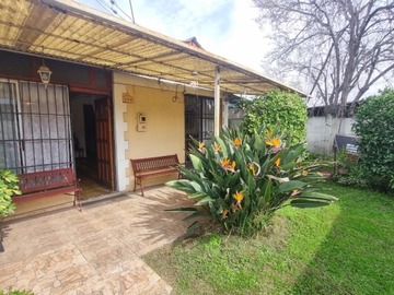 Casa en venta en Budapest, El Bosque - 3 dormitorios, 1 baño