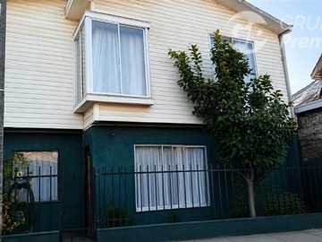 Casa en venta en Caupolican/ Los Araucanos, Chillán - 3 dormitorios, 1 baño