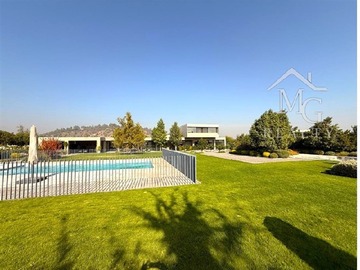 Venta / Casa / Colina