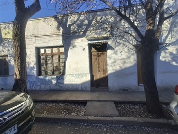 Casa en venta en Luis Cruz Martinez 2384, Santiago - 4 dormitorios, 1 baño
