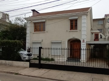 Casa en venta en 4 1/2 Poniente 444, Viña del Mar - 7 dormitorios, 6 baños