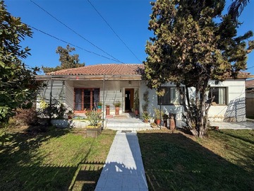 Casa en venta en Eyzaguirre con nemesio vicuña, Puente Alto - 3 dormitorios, 3 baños