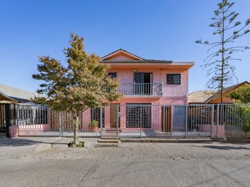 Casa en venta en Cerca campus san joaquin uc, Macul - 4 dormitorios, 4 baños