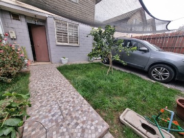 Casa en venta en Pasaje palmera excelsa y palma chilena, Peñaflor - 2 dormitorios, 2 baños