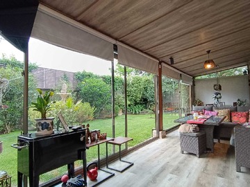Casa en venta en Espectacular casa en venta (140056), Peñalolén - 4 dormitorios, 3 baños