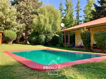Casa en arriendo mensual en Casa en arriendo año corrido de 3D/2B, terreno 1.500m2 piscina, quincho, en Condominio, Melocoton, San José de Maipo, San José de Maipo - 3 dormitorios, 2 baños