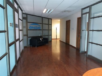 Oficina en arriendo mensual en Excelente ubicacion, esquina andres bello y vista al mapocho¡¡¡, Providencia - 4 dormitorios, 2 baños