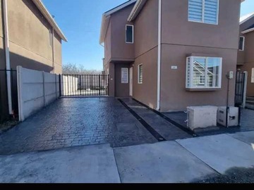 Casa en arriendo mensual en Con excelente ubicación (181302), Buin - 3 dormitorios, 3 baños