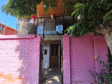 Casa en venta en Volcán Villarrica Int, El Bosque - 5 dormitorios, 2 baños