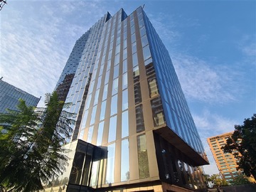 Oficina en arriendo mensual en Apoquindo Metro Escuela Militar, Las Condes - 2 baños