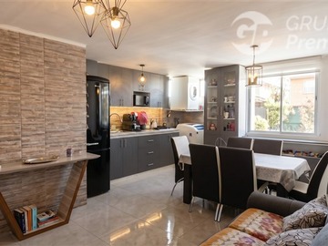Departamento en venta en Av Chile España, La Cisterna, La Cisterna - 2 dormitorios, 2 baños