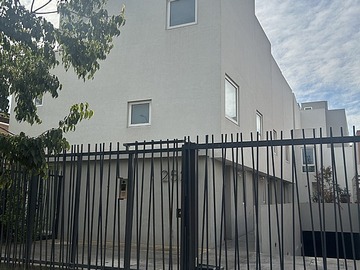 Casa en venta en Republica de cuba providencia 2522, Providencia - 3 dormitorios, 3 baños