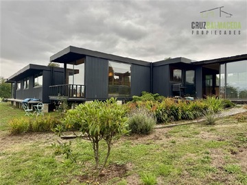 Casa en arriendo mensual en Condominio Puerto Varas Norte, Puerto Varas - 4 dormitorios, 5 baños