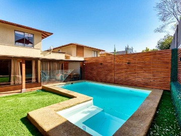 Casa en venta en Casa 150 m2, 5D+3B+Piscina, Peñalolén (72856), Peñalolén - 5 dormitorios, 3 baños