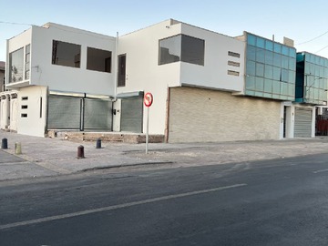 Local Comercial en venta en Avenida Granaderos, Calama - 7 dormitorios, 7 baños