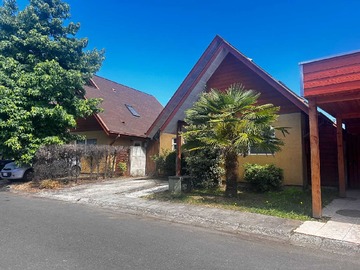 Casa en venta en Casa Familiar con Amplio Jardín Privado (161018), Temuco - 4 dormitorios, 3 baños