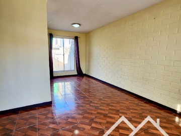 Casa en venta en Av. Porvenir, Villa Alemana - 2 dormitorios, 1 baño