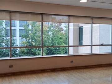 Oficina en arriendo mensual en Av. La Dehesa 1200, Lo Barnechea - 1 baño