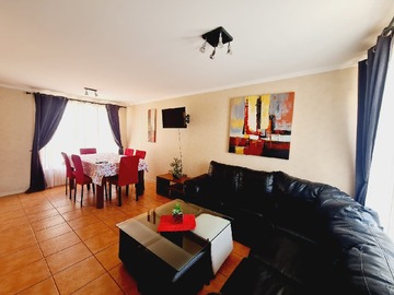 Casa en venta en Av. Eduardo Frei Montalva 820, Calama - 4 dormitorios, 4 baños