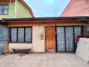 Casa en venta en Jorge Luco 666, El Bosque - 3 dormitorios, 1 baño