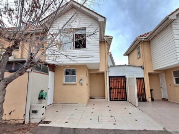 Casa en venta en Vive en la Comodidad de Un Hogar Espacioso (178289), Puente Alto - 3 dormitorios, 2 baños