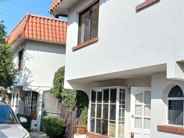 Casa en venta en Metro Simón Bolivar /Echeñique /Jesús, La Reina - 3 dormitorios, 2 baños