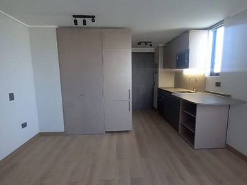 Departamento en arriendo mensual en Av. Buzeta 4460 metro cerrillos departamento tipo estudio, Cerrillos - 1 dormitorio, 1 baño