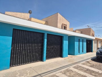Casa en venta en Hermosa casa con Gran terreno en Sector Peuco (76186), Calama - 5 dormitorios, 3 baños