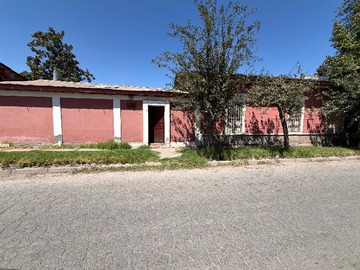 Casa en venta en Oportunidad de Inversión en Zona Residencial (152774), Buin - 5 dormitorios, 3 baños