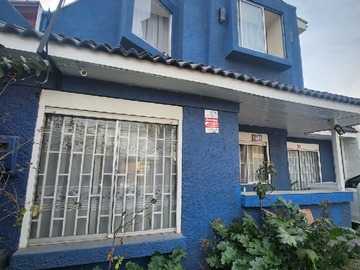Casa en venta en Leonel Calcagni, Maipú - 5 dormitorios, 2 baños