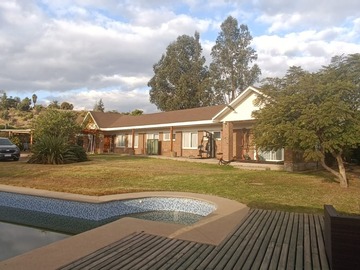 Parcela en venta en Los Laureles, Limache - 4 dormitorios, 4 baños