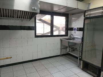 Local Comercial en arriendo mensual en Arriendo Cocinas - Dark Kitchen. Metro Ñuble (177778), Santiago - 1 baño