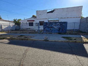 Local Comercial en venta en Galpón ideal para iglesia, bodega, comercio (172263), Peñaflor - 3 baños