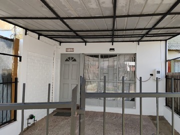Casa en venta en Troncos viejos, Villa Alemana - 4 dormitorios, 1 baño
