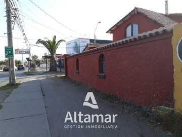 Casa en venta en Balmaceda Paradero 10, La Serena - 4 dormitorios, 3 baños