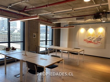 Oficina en arriendo mensual en Huérfanos / San Antonio, Santiago