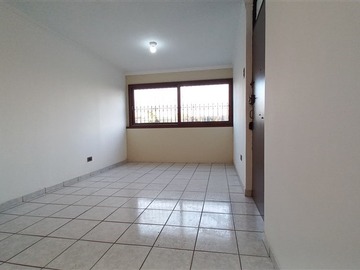 Departamento en venta en Rotonda Grecia, Macul - 2 dormitorios, 1 baño