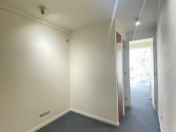 Oficina en arriendo mensual en Kennedy frente Parque Arauco, Vitacura - 1 dormitorio, 1 baño