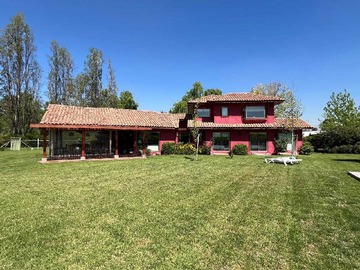 Casa en venta en Casa en El Algarrobal, Colina (171240), Colina - 4 dormitorios, 4 baños