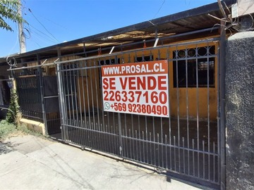 Casa en venta en Presidente Adolfo Lopez Mateo 02736, Lo Espejo - 6 dormitorios, 1 baño