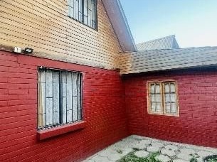 Casa en venta en Las Camelias 1715, La Florida, Santiago Metropolitan Region 8240000, Chile, La Florida - 3 dormitorios, 1 baño