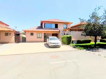 Casa en venta en En Colina - 5 dormitorios, 3 baños