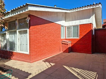 Casa en venta en Vende Linda y Central Cas en Villa Alemana - 2 dormitorios, 2 baños