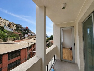 Departamento en venta en Av. Francia 985, Valparaíso, Valparaíso - 3 dormitorios, 2 baños