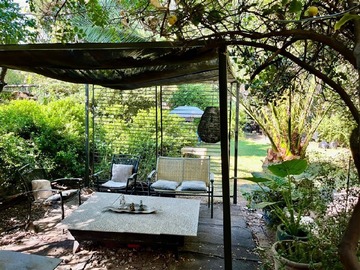 Casa en venta en Echeñique-Ossa, La Reina - 5 dormitorios, 3 baños