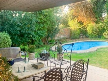 Casa en venta en Walter Scott-Hualtatas, Vitacura - 4 dormitorios, 3 baños